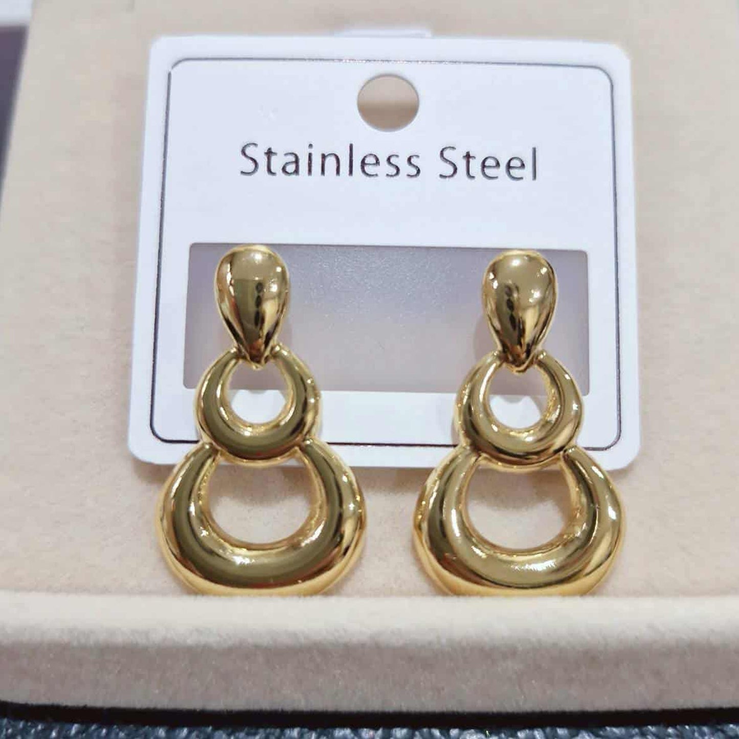 ต่างหูสีทอง คละลาย Y073