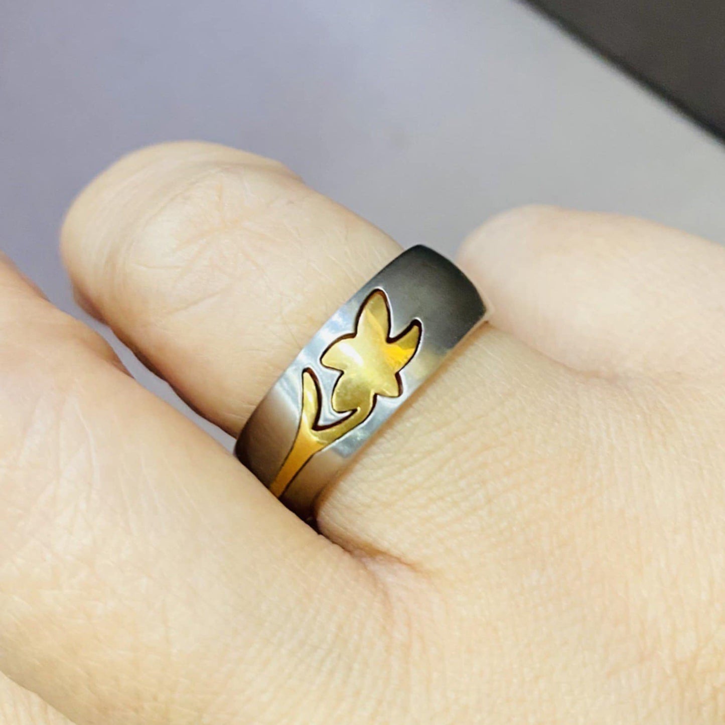 แหวนทูโทนดีไซน์ใบเมเปิล Y009