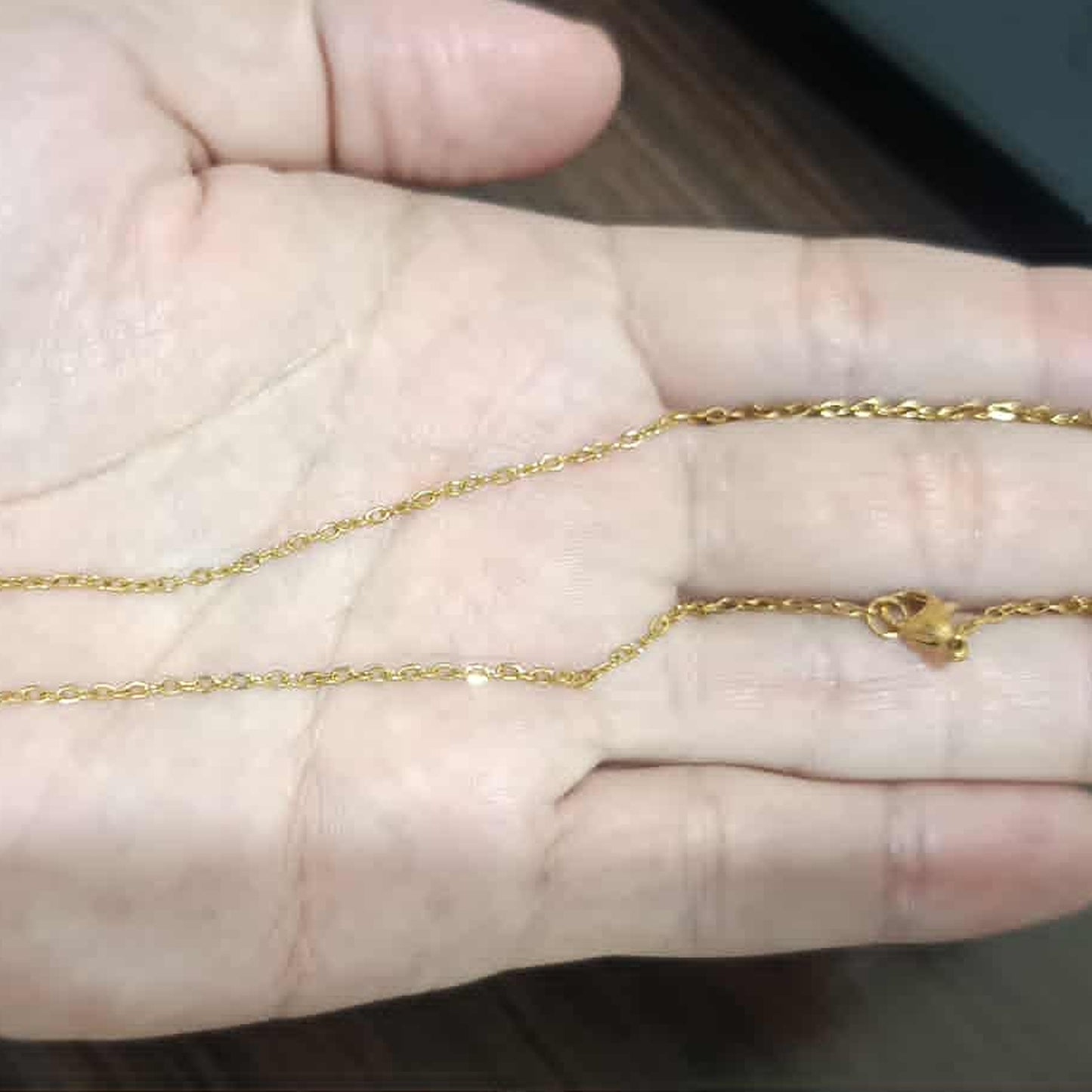 สร้อยคอลายโซ่เล็ก สีทอง Y062