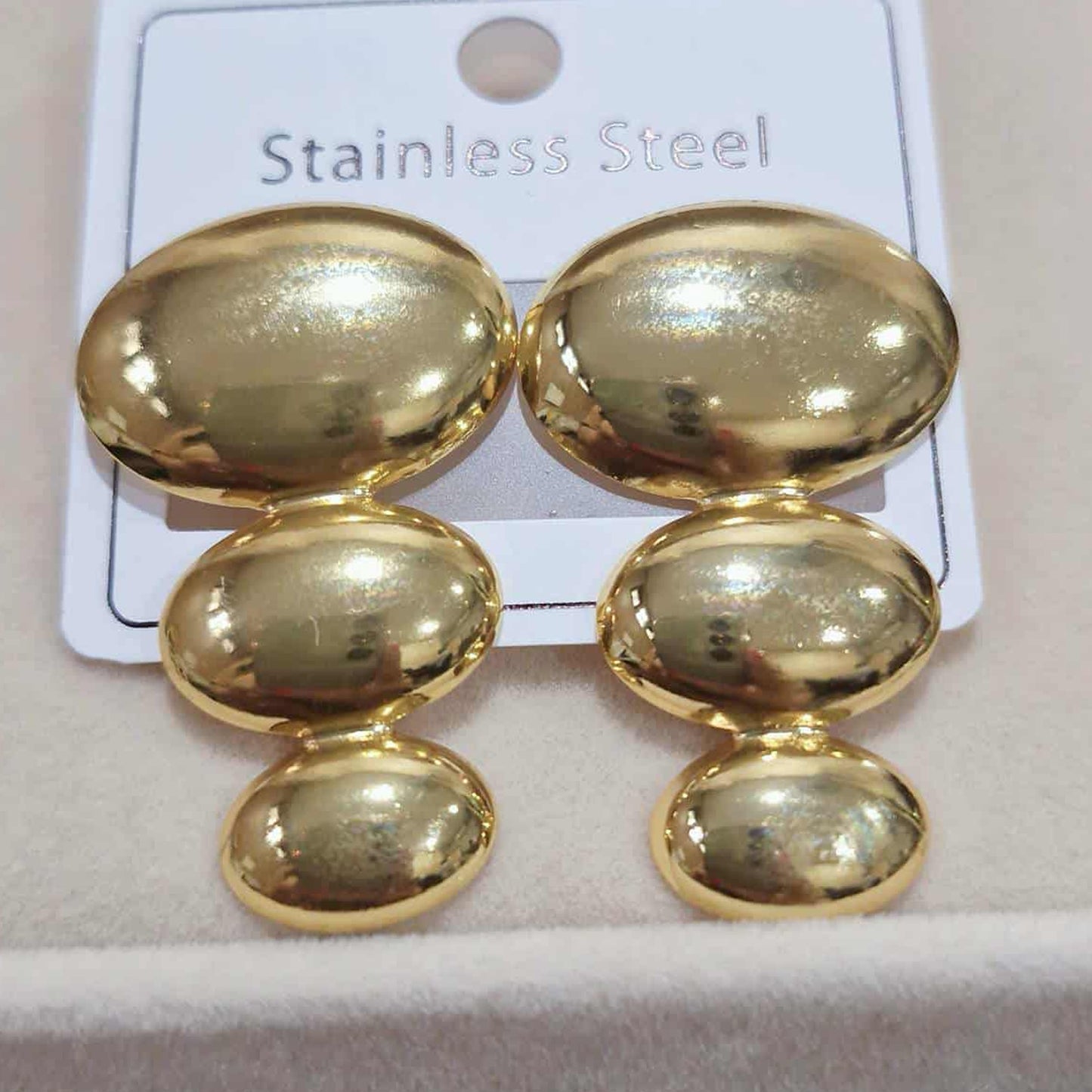 ต่างหูสีทอง คละลาย Y072