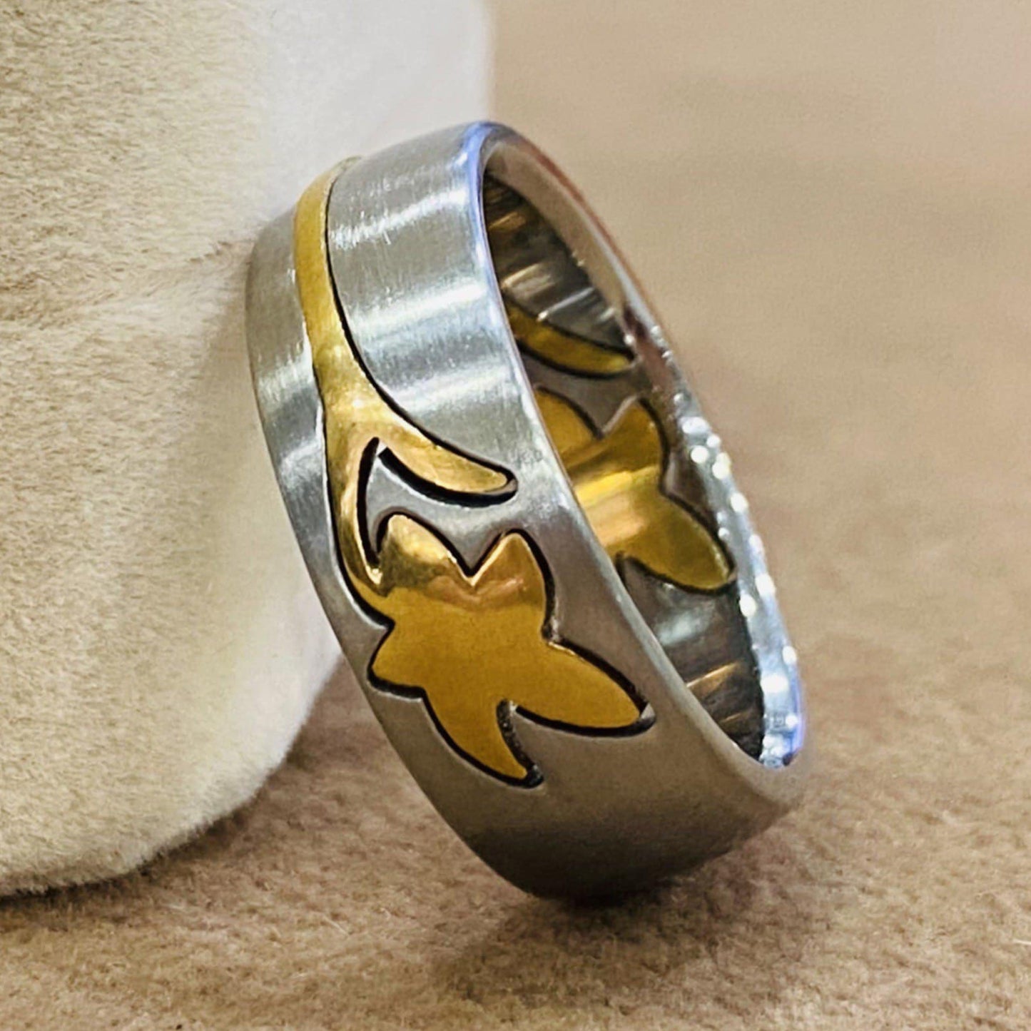 แหวนทูโทนดีไซน์ใบเมเปิล Y009