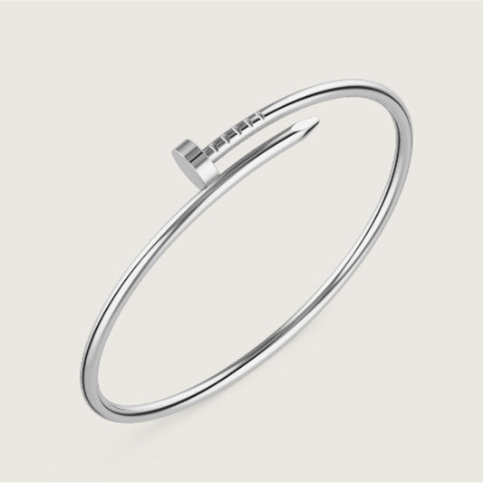 กำไลตะปูสีเงิน Y018