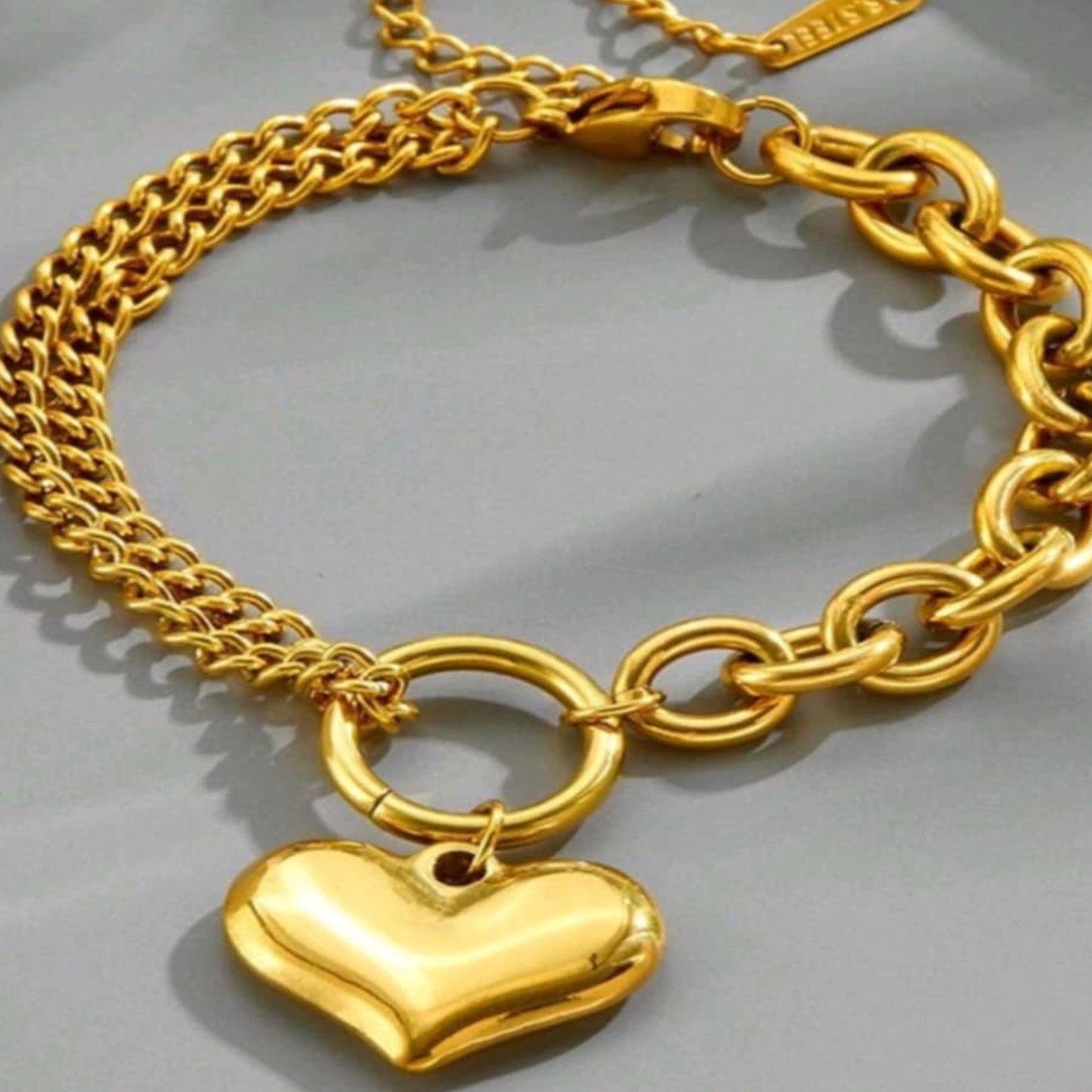 สร้อยข้อมือรูปหัวใจ Y001