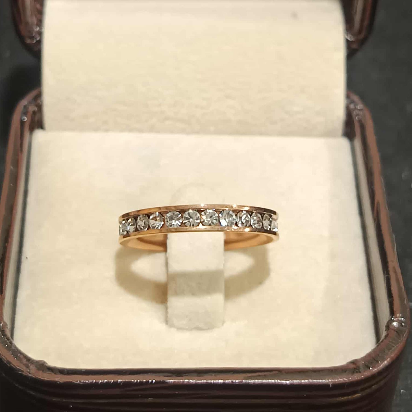 แหวนเพชรล้อม A สี Pink Gold Y030