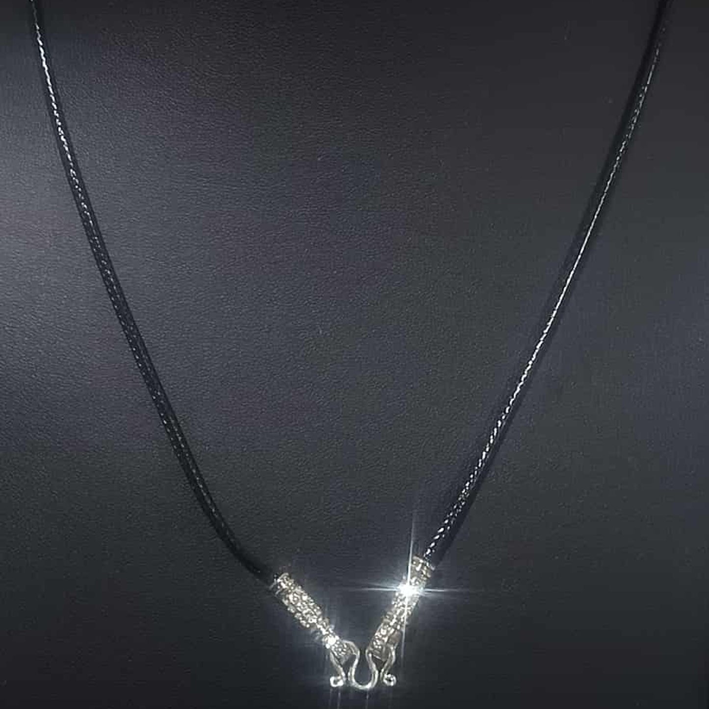 สร้อยขั้วเพชรแบบตะขอสีเงิน Y059